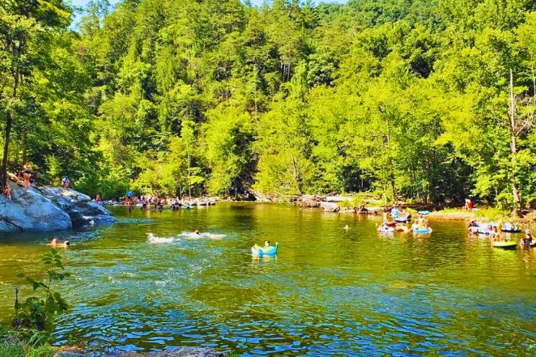 4 Best Swimming Spots in the Smoky Mountains